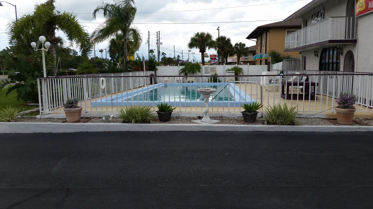 Maple Leaf Inn & Suites Kissimmee Esterno foto
