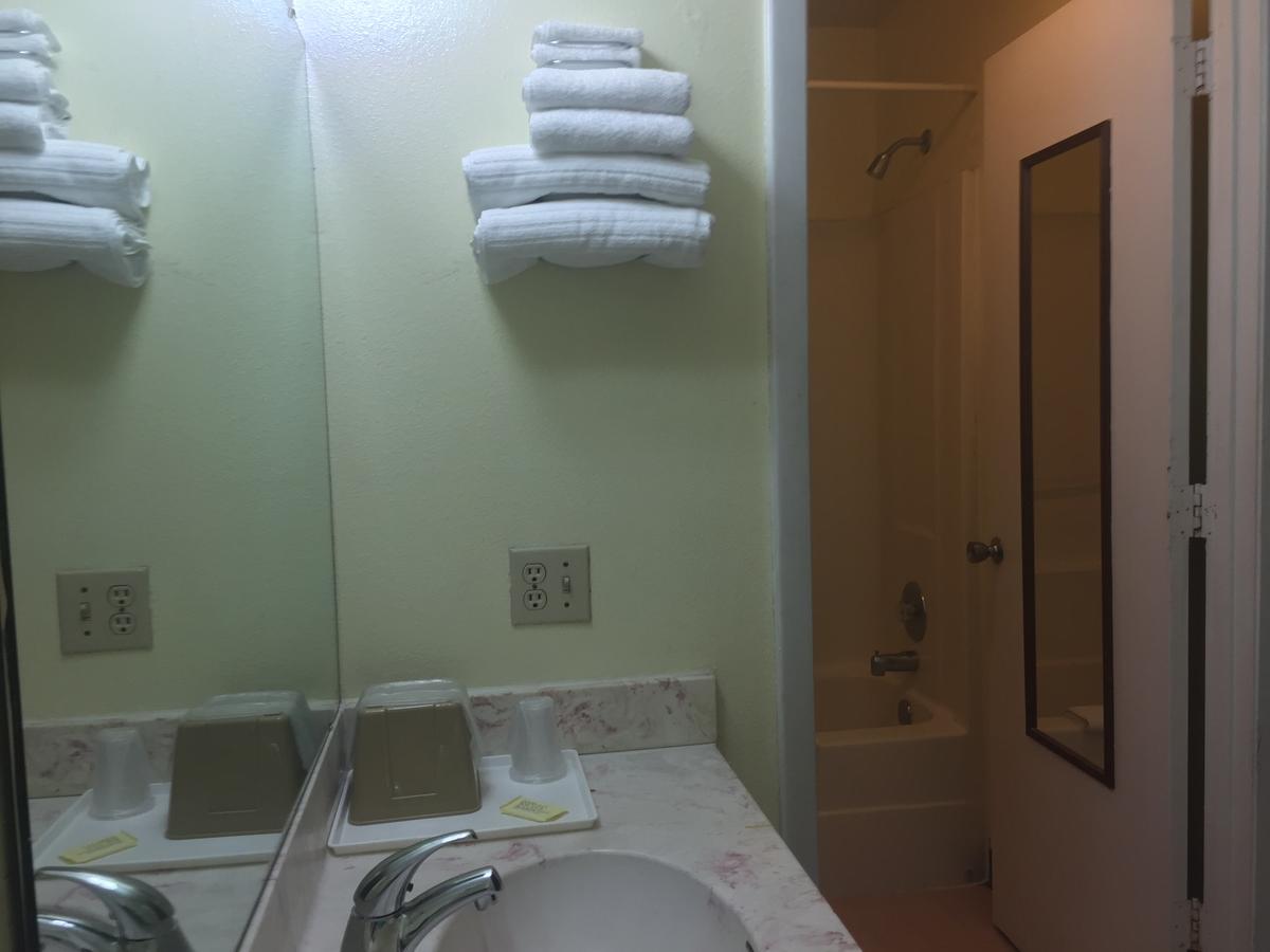 Maple Leaf Inn & Suites Kissimmee Esterno foto
