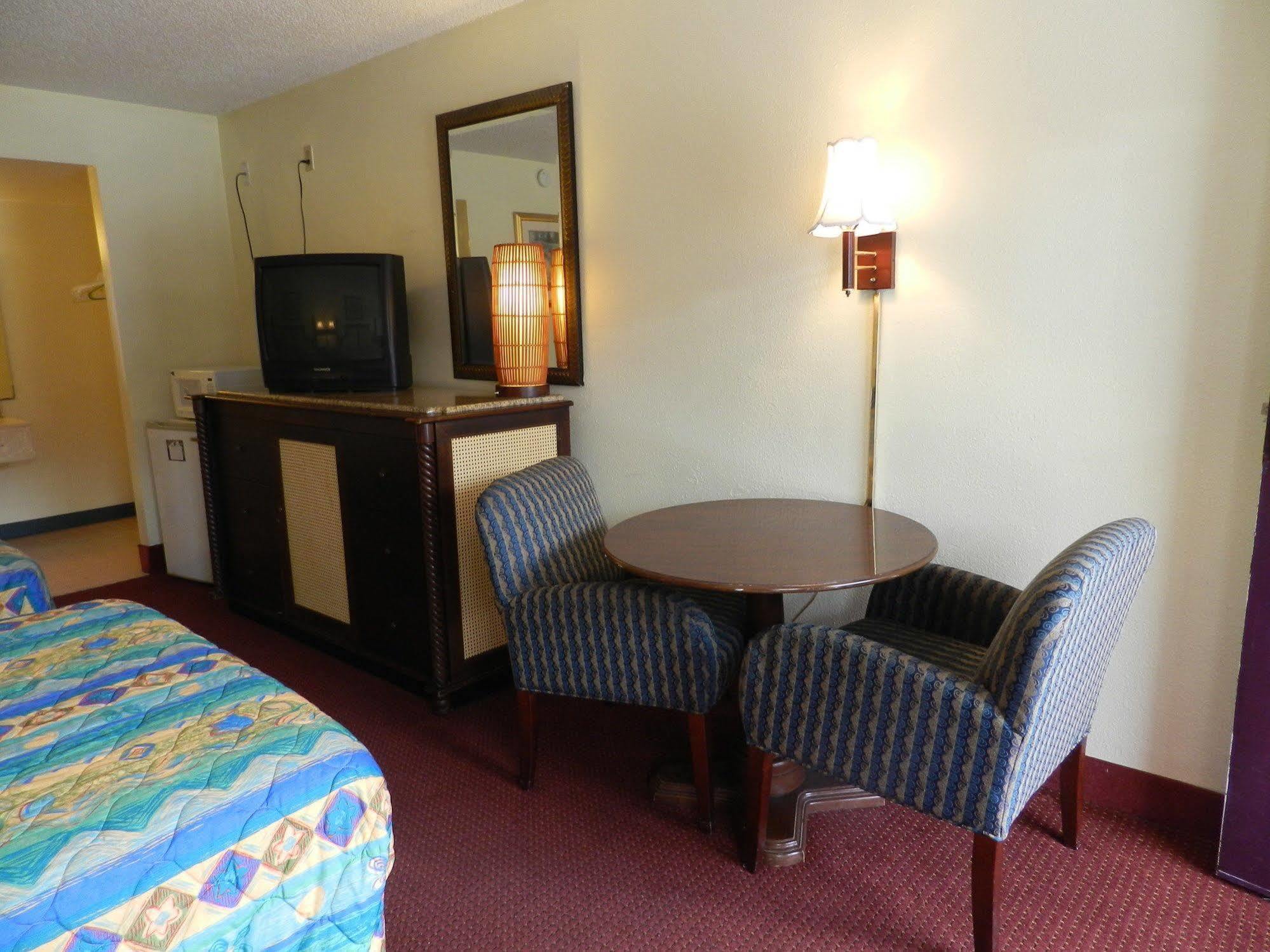 Maple Leaf Inn & Suites Kissimmee Esterno foto